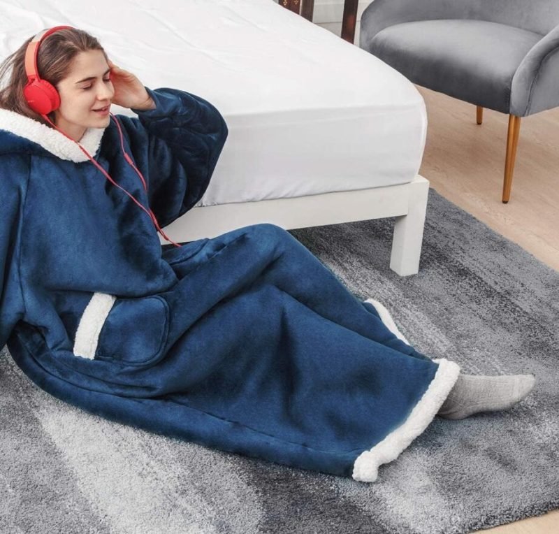 UooneeQ™ Wearable Blanket Hoodie - Image 6